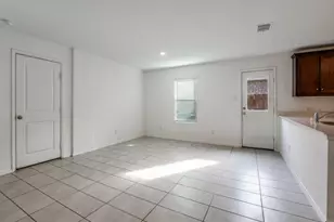 14008 Earlham St, Pilot Point, TX 76258 - Photo 8