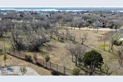 9108 Fossil Ridge Drive, Grand Prairie, TX 75104 - Photo 8