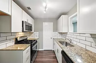 3465 Kellogg Ave, Dallas, TX 75216 - Photo 2