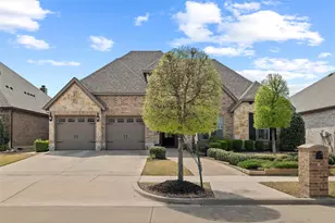 308 Bessie Coleman Blvd, Waxahachie, TX 75165 - Photo 2