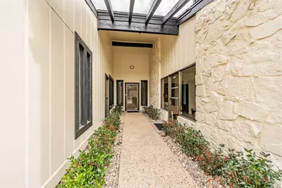 1009 W Mitchell Street, Arlington, TX 76013 - Photo 2