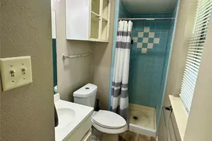 1005 Waverly Dr, Arlington, TX 76015 - Photo 16