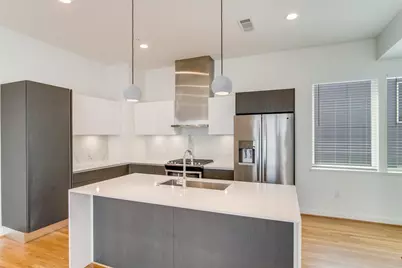 1505 S Akard Street #102, Dallas, TX 75215 - Photo 4
