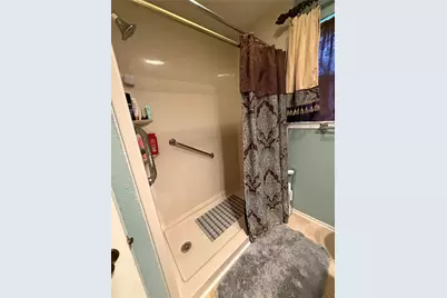 2721 Lucas Drive, Arlington, TX 76015 - Photo 18