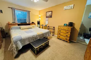 2721 Lucas Dr, Arlington, TX 76015 - Photo 12