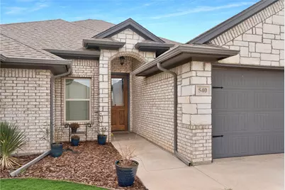 540 Clearwater Place, Granbury, TX 76049 - Photo 4