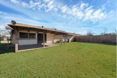 909 Ravencroft Drive, Garland, TX 75043 - Photo 26