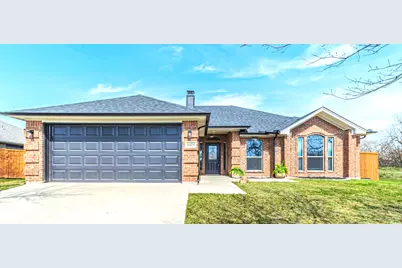 1424 Vine Street, Weatherford, TX 76086 - Photo 1