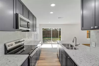 5514 Castleview Lane, Garland, TX 75044 - Photo 8