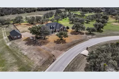 136 Arapahoe Ridge, Weatherford, TX 76087 - Photo 2