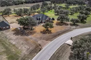 136 Arapahoe Ridge, Weatherford, TX 76087 - Photo 2