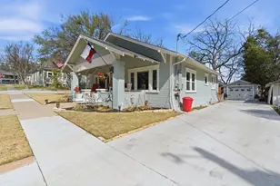 307 S Brazos St, Weatherford, TX 76086 - Photo 2