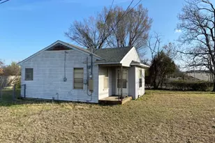 1502 S Belt Line Rd, Grand Prairie, TX 75051 - Photo 1