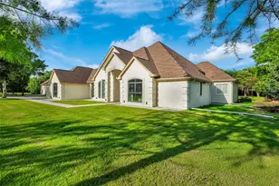 1690 Lynn Ln, Lucas, TX 75002 - Photo 2