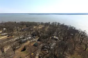 8085 Lakeview Dr, Quinlan, TX 75474 - Photo 2