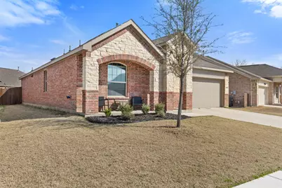 8308 Caracara Court, McKinney, TX 75071 - Photo 2