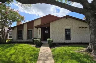 553 Doral Pl, Garland, TX 75043 - Photo 1