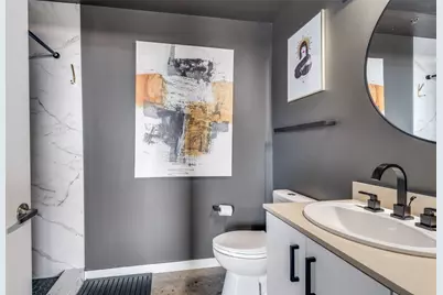 1001 Belleview Street #602, Dallas, TX 75215 - Photo 18