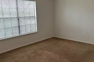 2302 Oakcrest Dr, Garland, TX 75044 - Photo 6