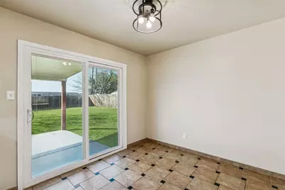 7005 Green Ridge Trail, North Richland Hills, TX 76182 - Photo 10