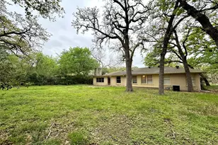 1610 Laurelwood Dr, Denton, TX 76209 - Photo 26