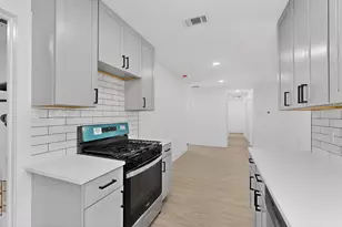 3318 Ridgefield St, Irving, TX 75062 - Photo 10