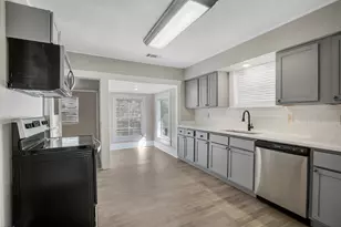 509 E Heron, Denison, TX 75021 - Photo 2