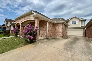 2639 Blackstone Dr, Grand Prairie, TX 75052 - Photo 34