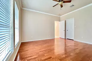 2639 Blackstone Dr, Grand Prairie, TX 75052 - Photo 18