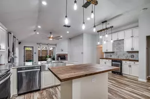 5005 Bradley Ln, Arlington, TX 76017 - Photo 6