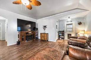 1401 Savannah Ridge Dr, Princeton, TX 75407 - Photo 2