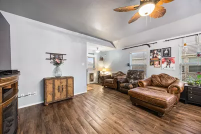 1401 Savannah Ridge Drive, Princeton, TX 75407 - Photo 4