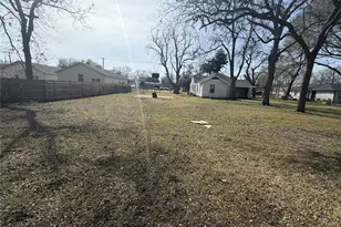 4607 Cranfill Dr, Dallas, TX 75216 - Photo 6