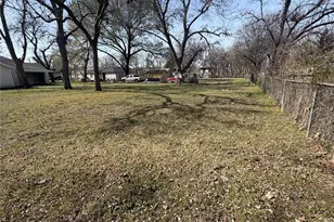 4607 Cranfill Dr, Dallas, TX 75216 - Photo 8