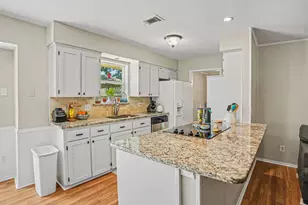 2505 Douglas Ave, Irving, TX 75062 - Photo 10