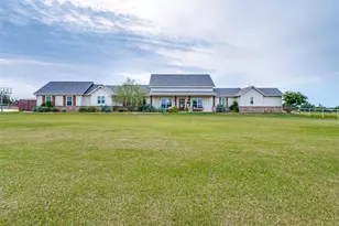 6200 McNatt Rd, Aubrey, TX 76227 - Photo 1