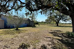 2607 Fm 318 E, Yoakum, TX 77995 - Photo 36