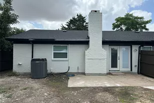 3837 Burning Tree Ln, Garland, TX 75042 - Photo 6