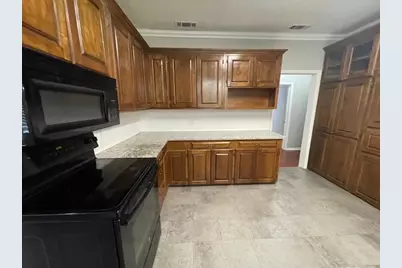 918 N Rockwall Avenue, Terrell, TX 75160 - Photo 8