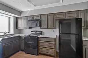 804 Custer St, Arlington, TX 76014 - Photo 10