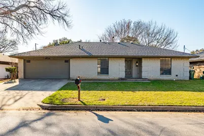 4910 Spring Creek Road, Arlington, TX 76017 - Photo 2