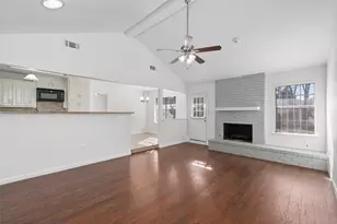 4910 Spring Creek Rd, Arlington, TX 76017 - Photo 6