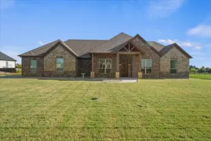 14066 Windrow Dr, Talty, TX 75126 - Photo 2