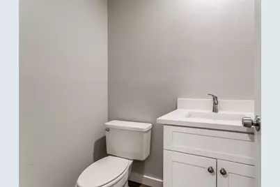 2112 Mistymeadow Court, Carrollton, TX 75006 - Photo 18