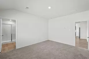 2431 S Montgomery St, Sherman, TX 75090 - Photo 14