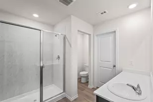 2431 S Montgomery St, Sherman, TX 75090 - Photo 16