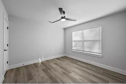 522 E 5th Street #1, Bonham, TX 75418 - Photo 14