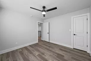 522 E 5th St, Bonham, TX 75418 - Photo 10