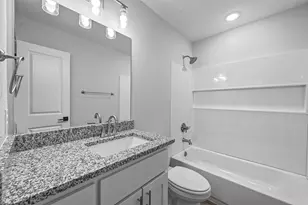 522 E 5th St, Bonham, TX 75418 - Photo 12