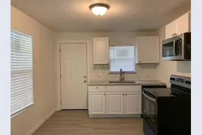 1916 Liberty Street, Bonham, TX 75418 - Photo 4